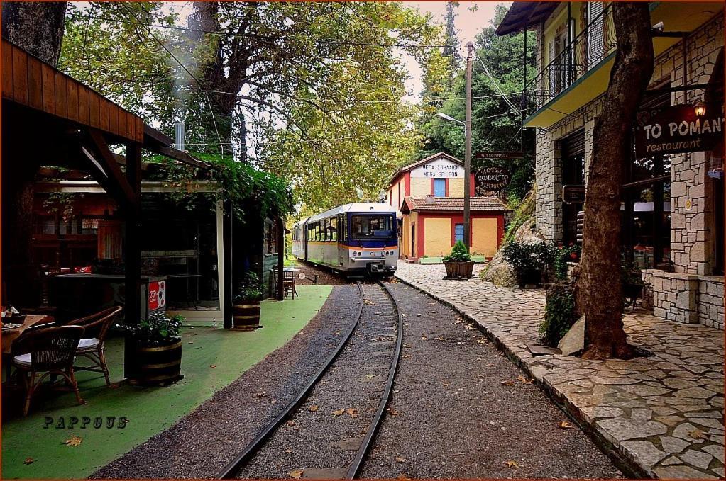 Elisabeth Studio Paralia Akratas Luaran gambar